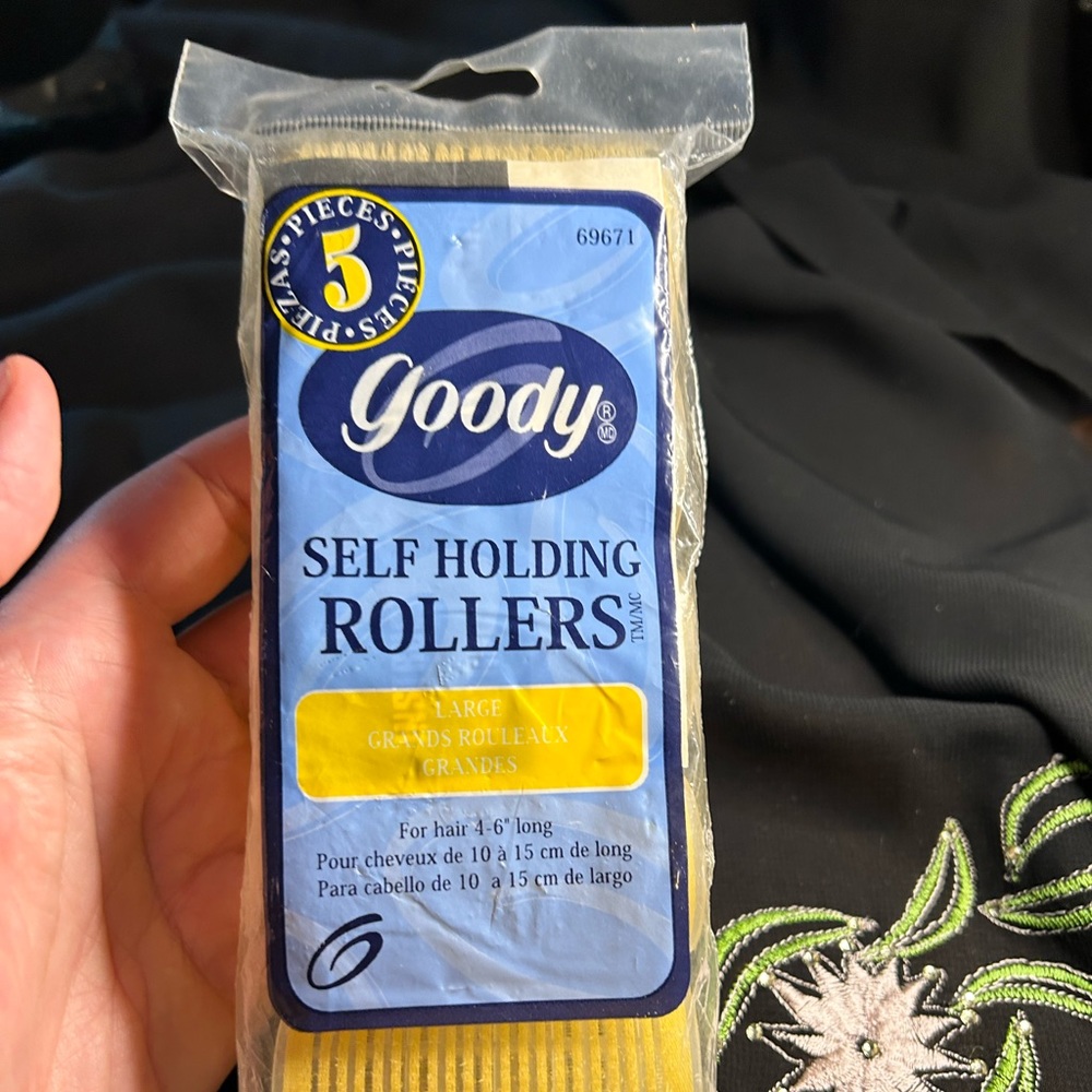GOODY VTG NWT Self Holding Rollers for Hair. Dated 1999.